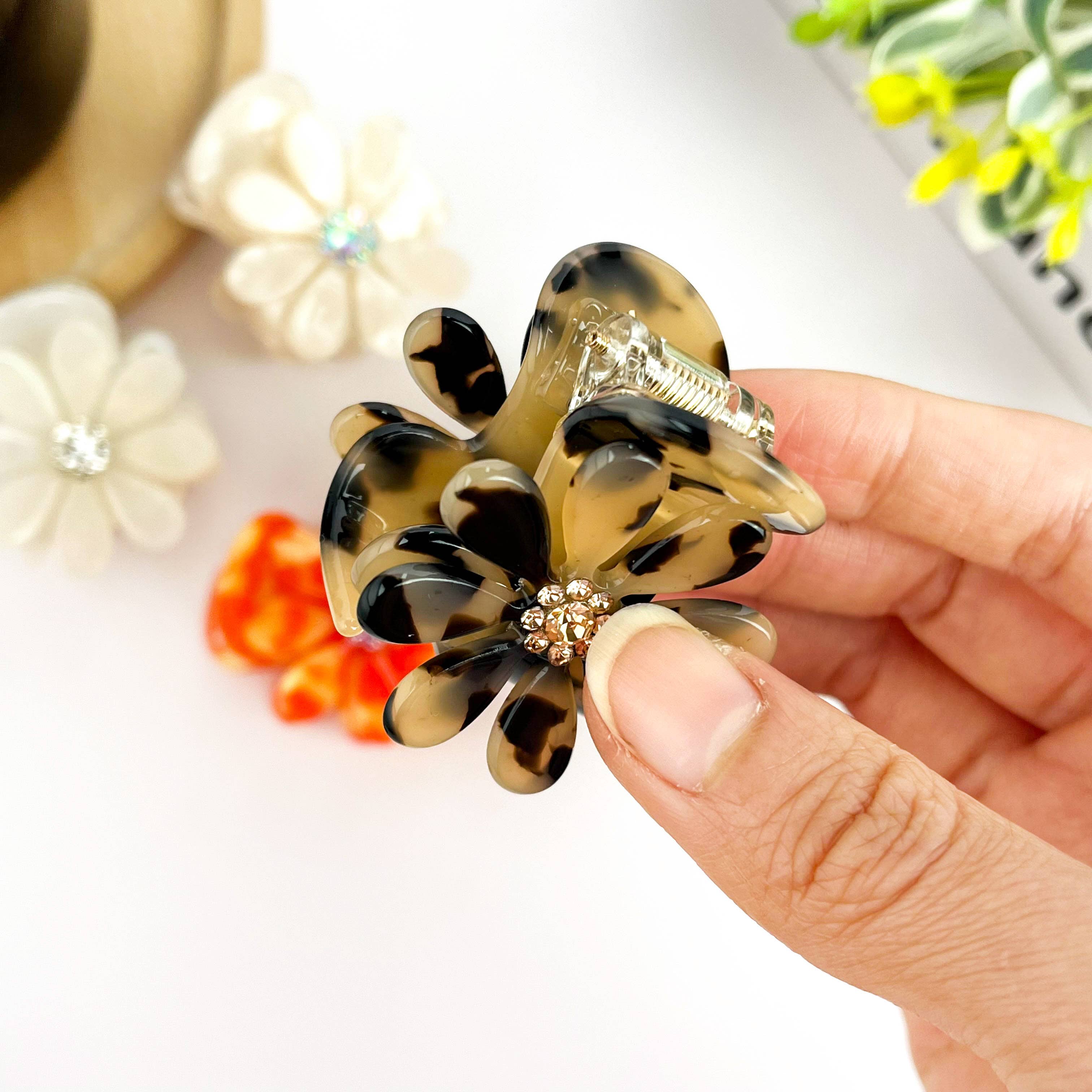 Daisy Diamond-studded Claw Clip-zoom-11