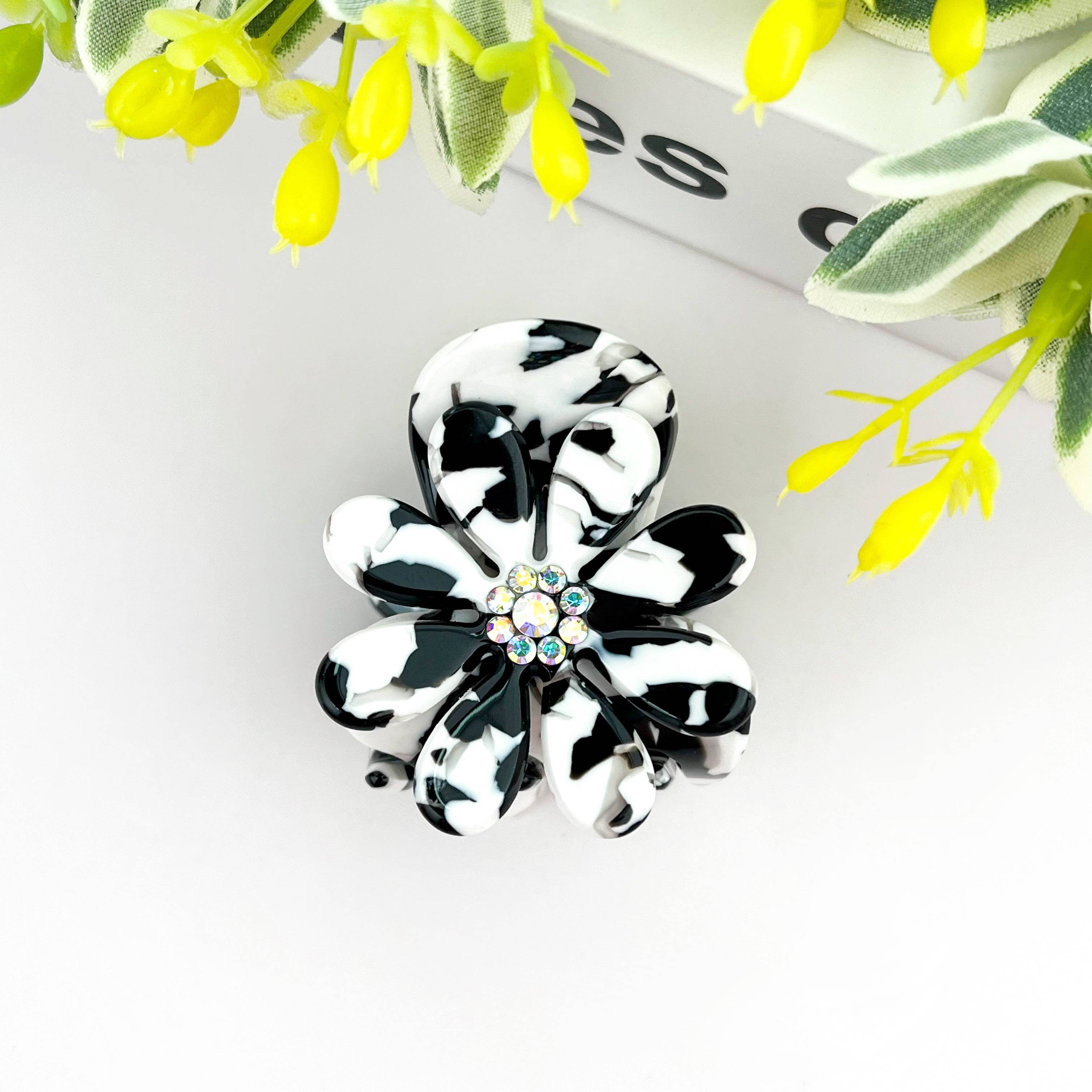 Daisy Diamond-studded Claw Clip-zoom-10