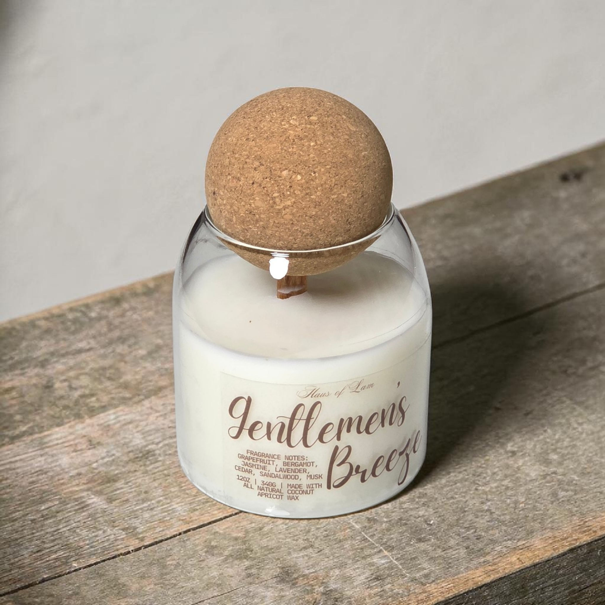Gentlemen's Breeze Scented Candle-zoom-1