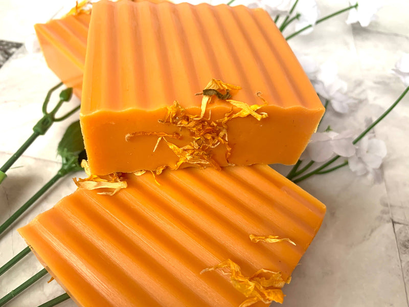 TURMERIC & MANUKA HONEY BRIGHTENING SOAP BAR-zoom-