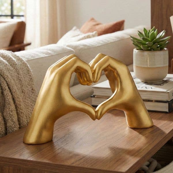 Hand-Heart Sculpture-2