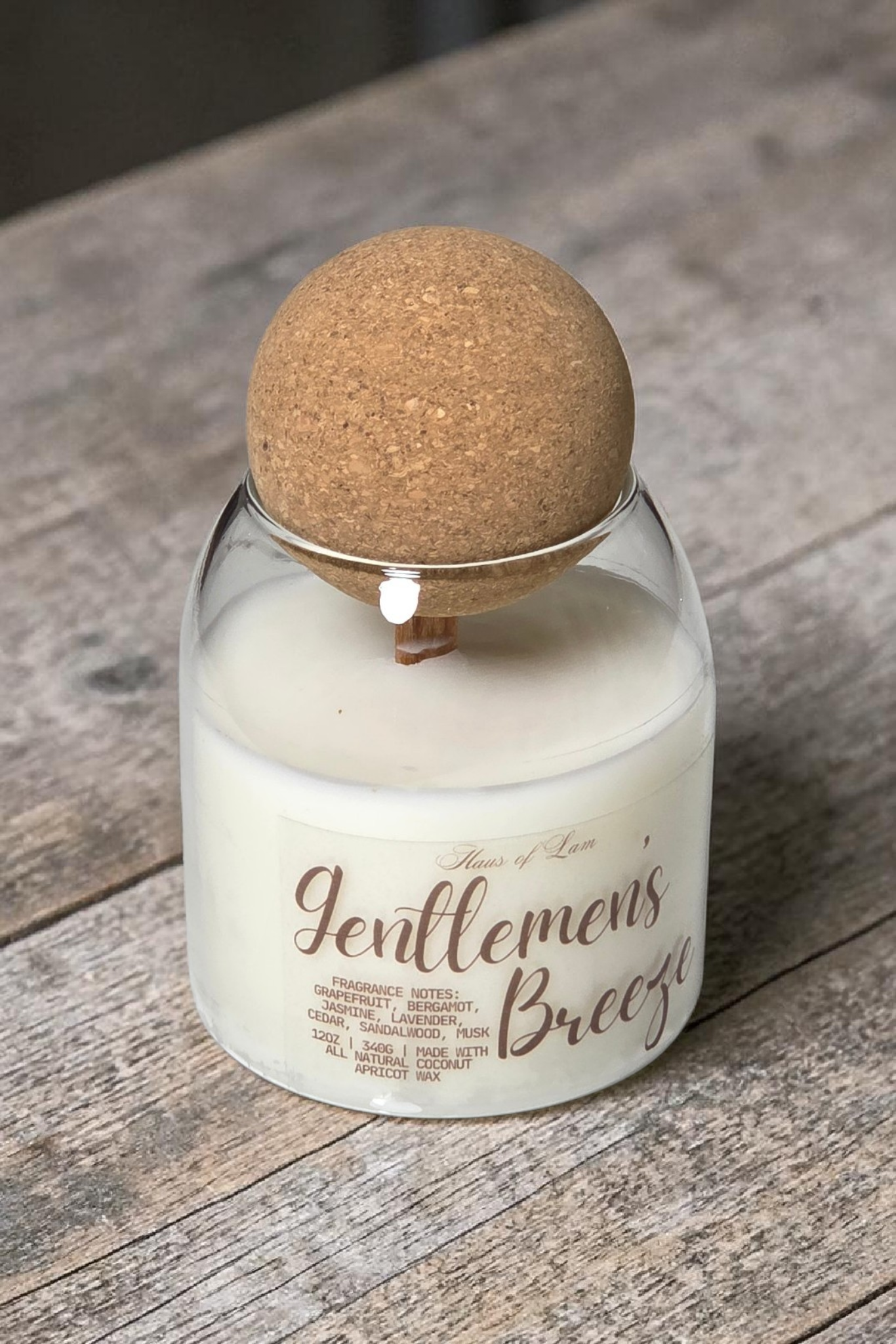Gentlemen's Breeze Scented Candle